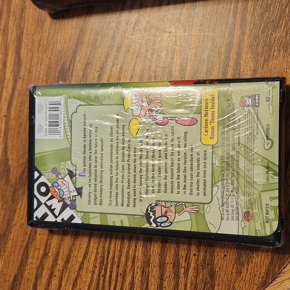 Set of 2, Dexter's Laboratory VHS Tapes (circa late 90's, 2000) - Picture 3 of 3